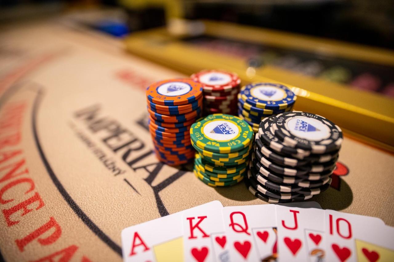 Imperial Casino Strazny Hotel Kültér fotó