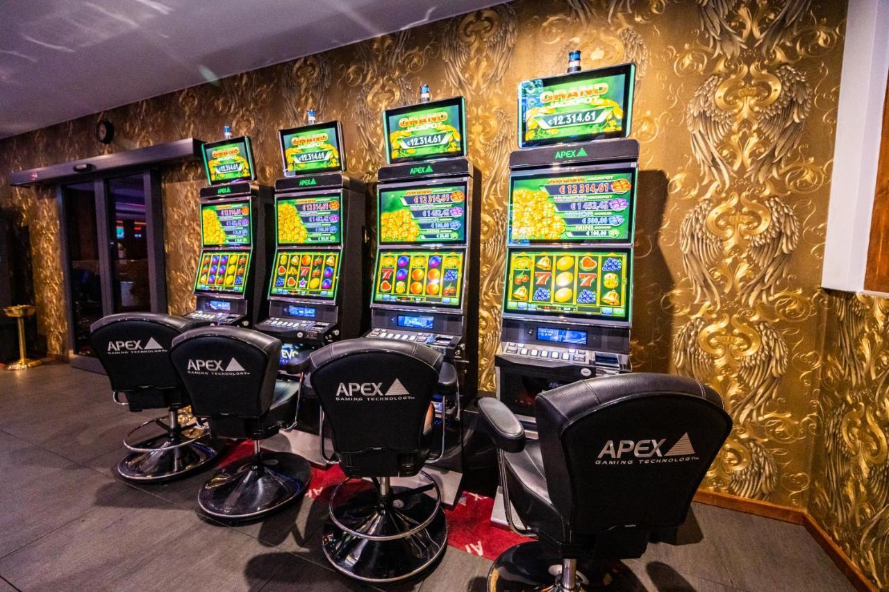 Imperial Casino Strazny Hotel Kültér fotó